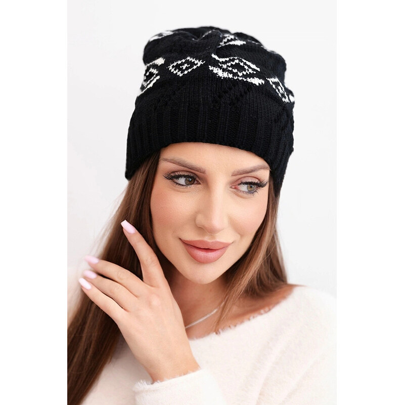 K-Fashion Dámska zimná vlnená čiapka s geometrickým vzorom K434 black 67779322