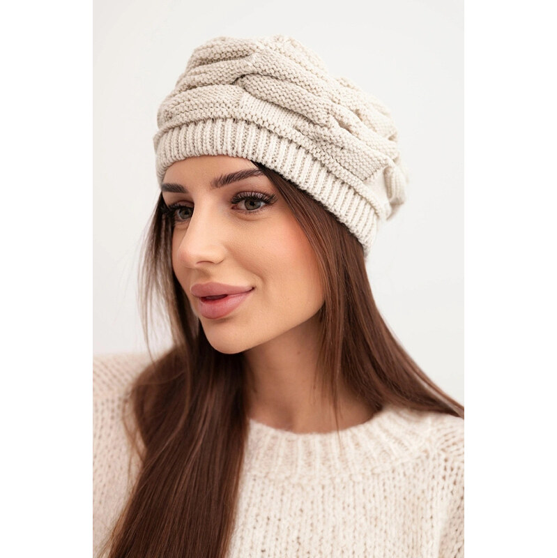 K-Fashion Dámska zimná vlnená čiapka s ozdobným vzorom a kamienkami 67779426