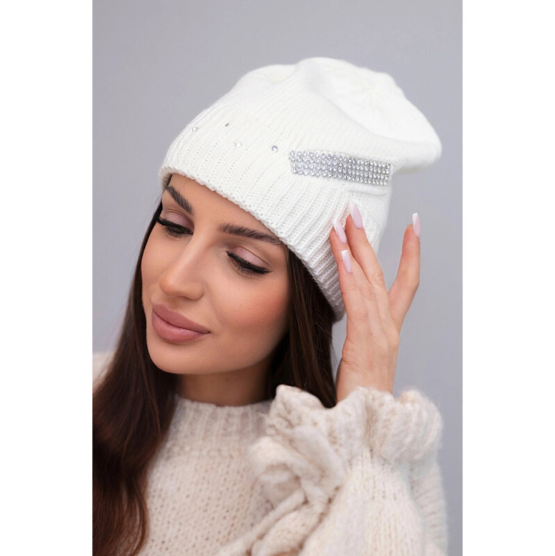 K-Fashion Dámska zimná vlnená čiapka s ozdobným pásom z kamienkov K402 67779510