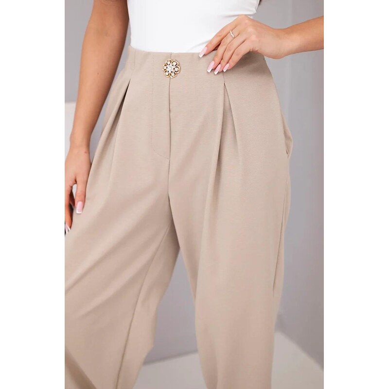 MladaModa Bavlnené nohavice s vysokým pásom a ozdobným gombíkom model 67826211