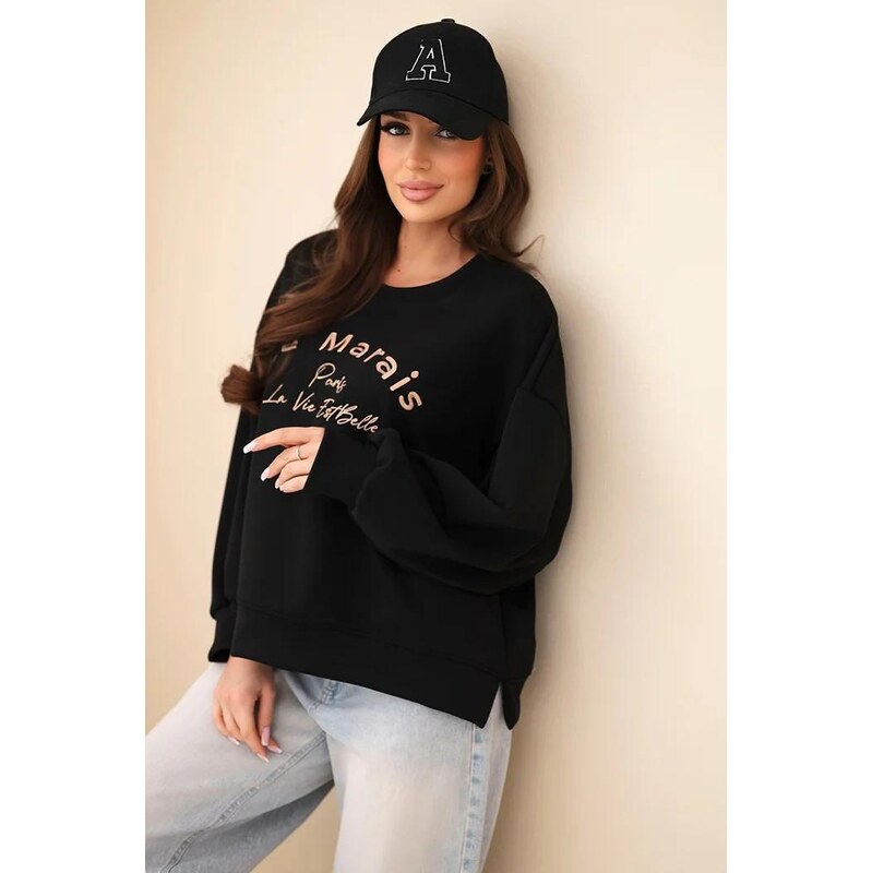 MladaModa Voľná mikina s vyšívanými nápismi model 26024 čierna 67842128