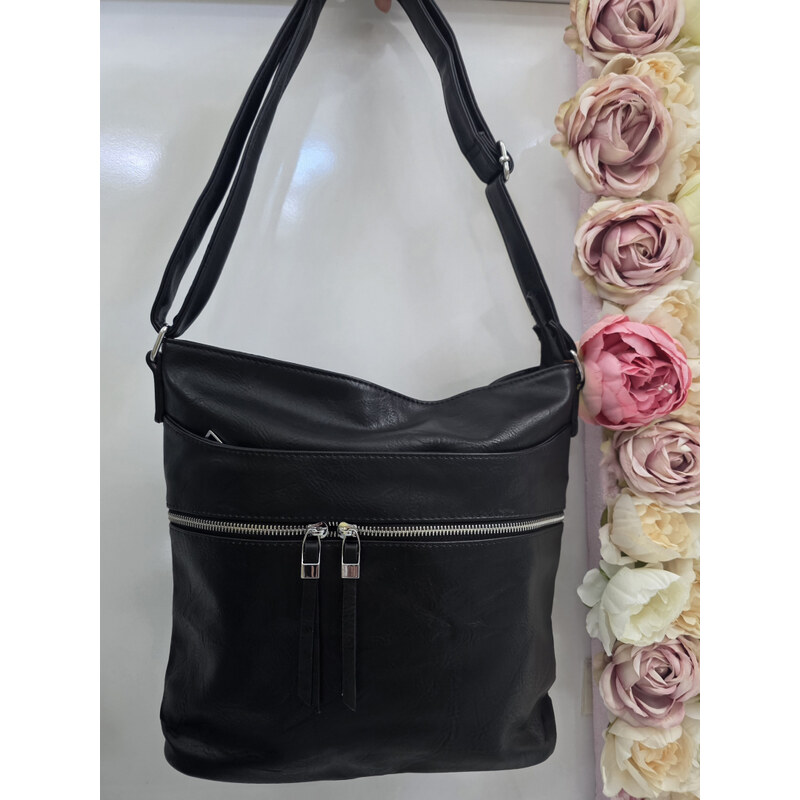 E-shop Katrins Fashion Čierna crossbody kabelka Italy