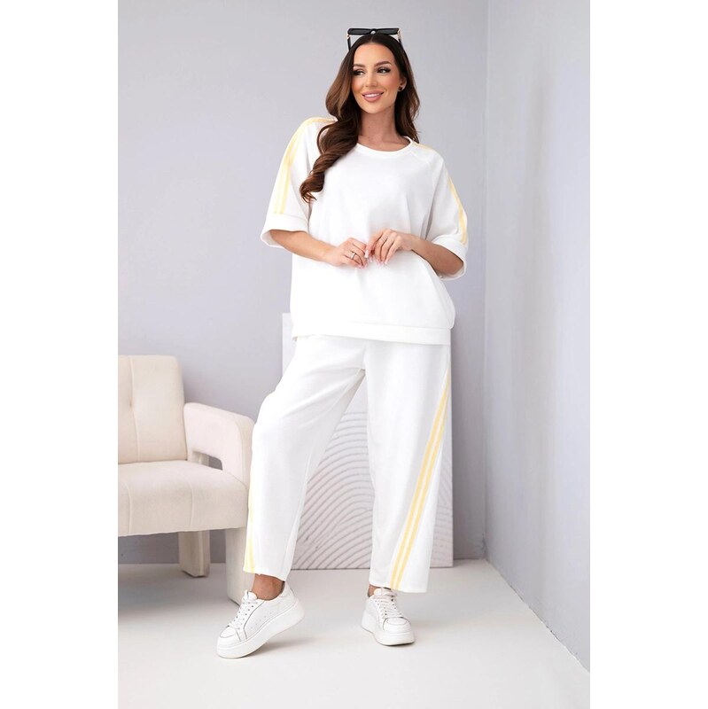 MladaModa Viskózová tepláková súprava s pruhmi po bokoch model AR0580 67908026