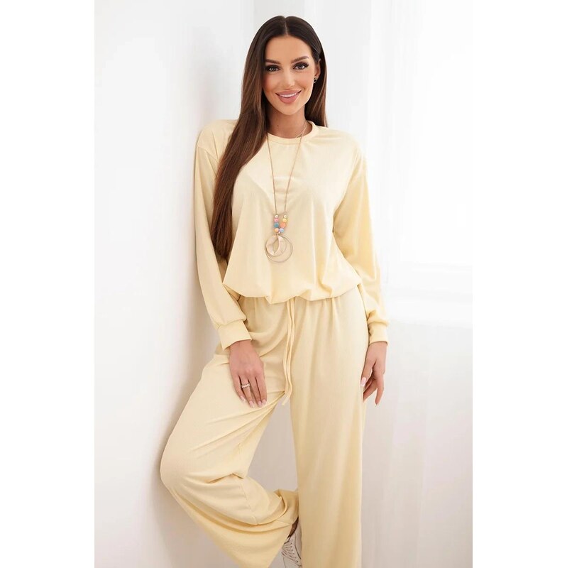 MladaModa Viskózový komplet s príveskom a širokými nohavicami model 67908049
