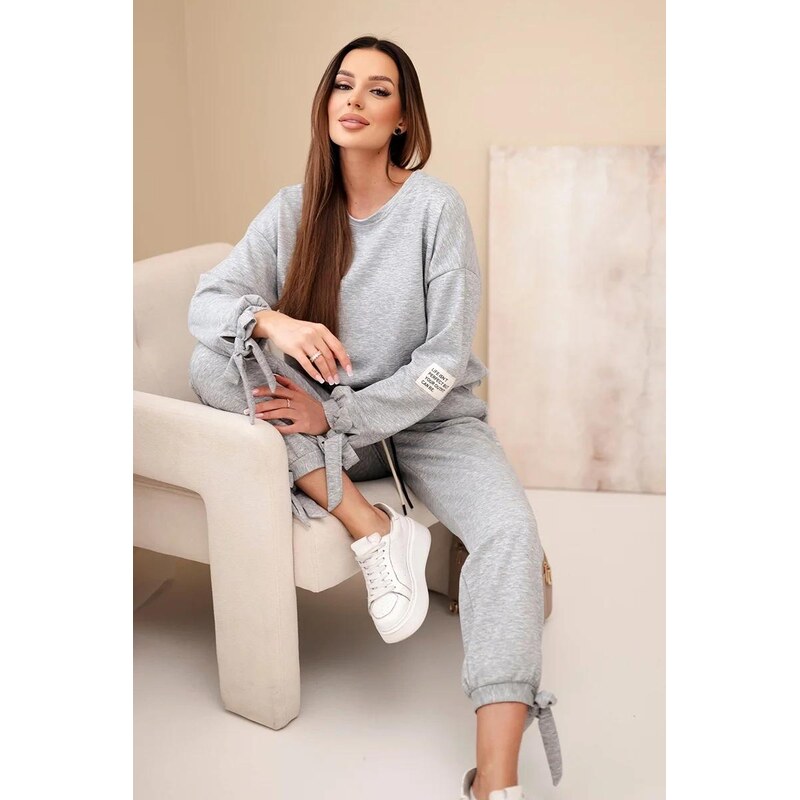 MladaModa Viskózová tepláková súprava s viazaniami model 7841 šedá 67908080