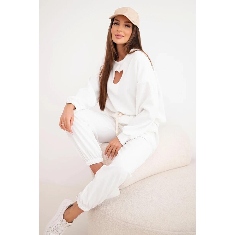 MladaModa Viskózová tepláková súprava a výrezom v tvare srdca model 67908130