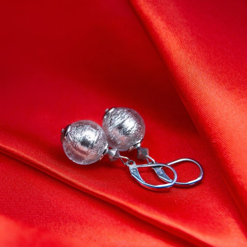 Lampglas Blyštivé náušnice Silver Mother of Pearl s rýdzim striebrom v 67893125