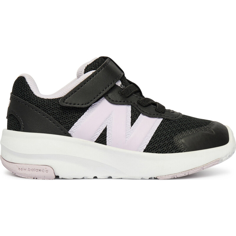 Sneakersy New Balance 67900137