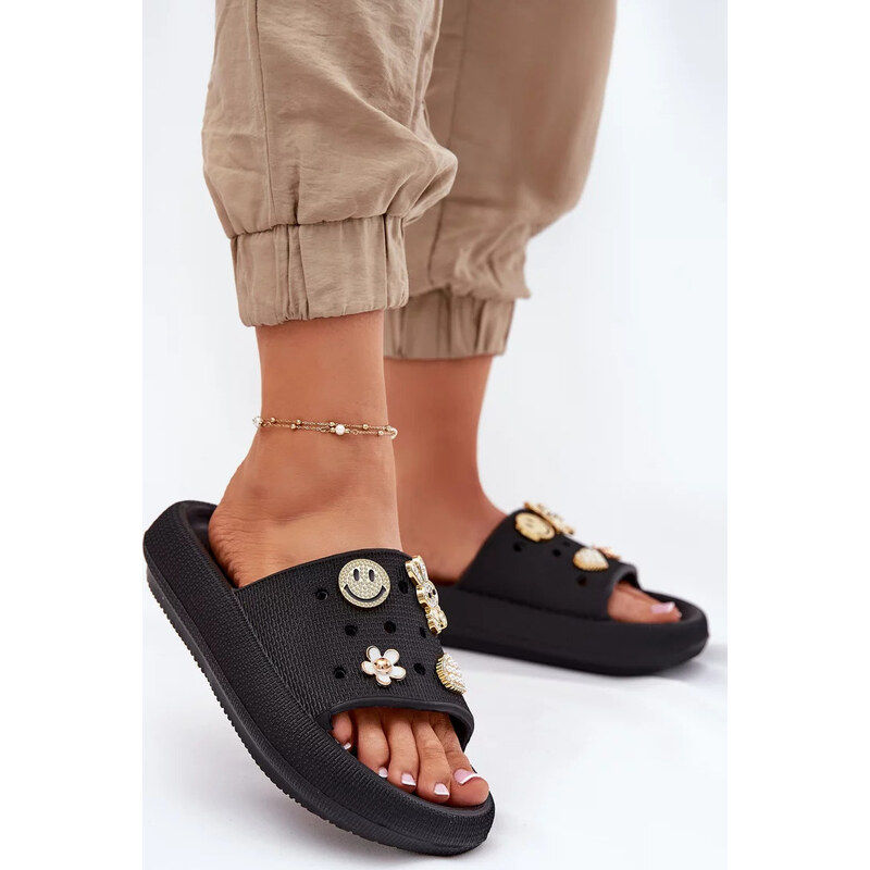 Kesi Dámske penové šľapky s ozdobnými pripinkami Vinceza čierne 67901817