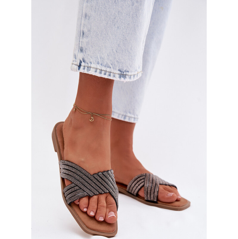 Kesi Čierne dámske šľapky na plochom podpätku s kamienkami Zinnia 67901947