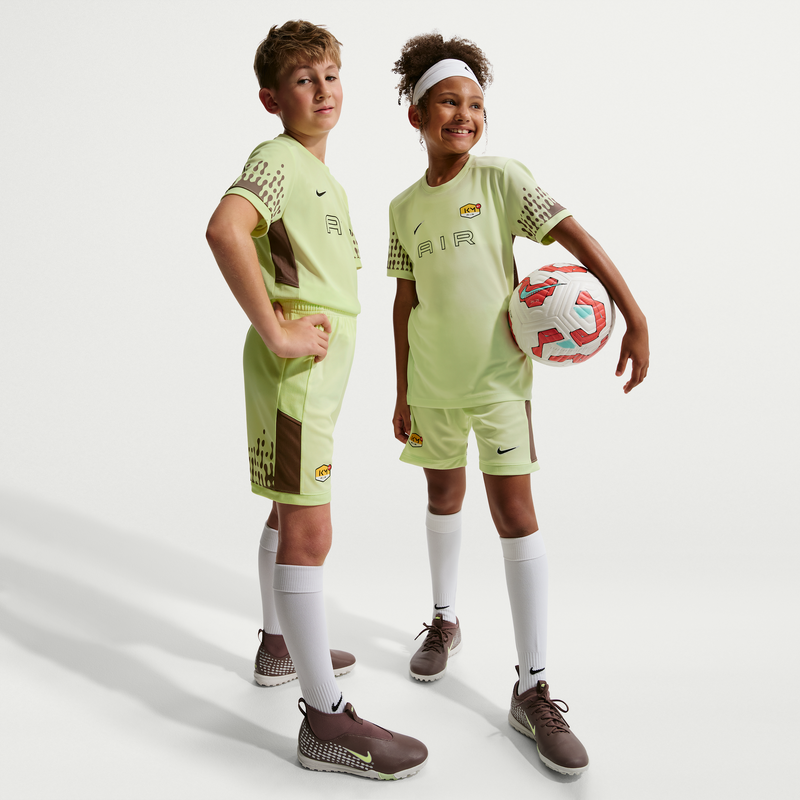 Nike Kylian Mbappé Academy Older Kids Dri-FIT Football Shorts - Green 67922036
