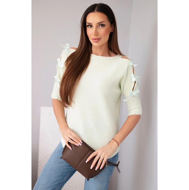 MladaModa Sveter s krátkym rukávom a ozdobnými mašličkami model 26001 68262399