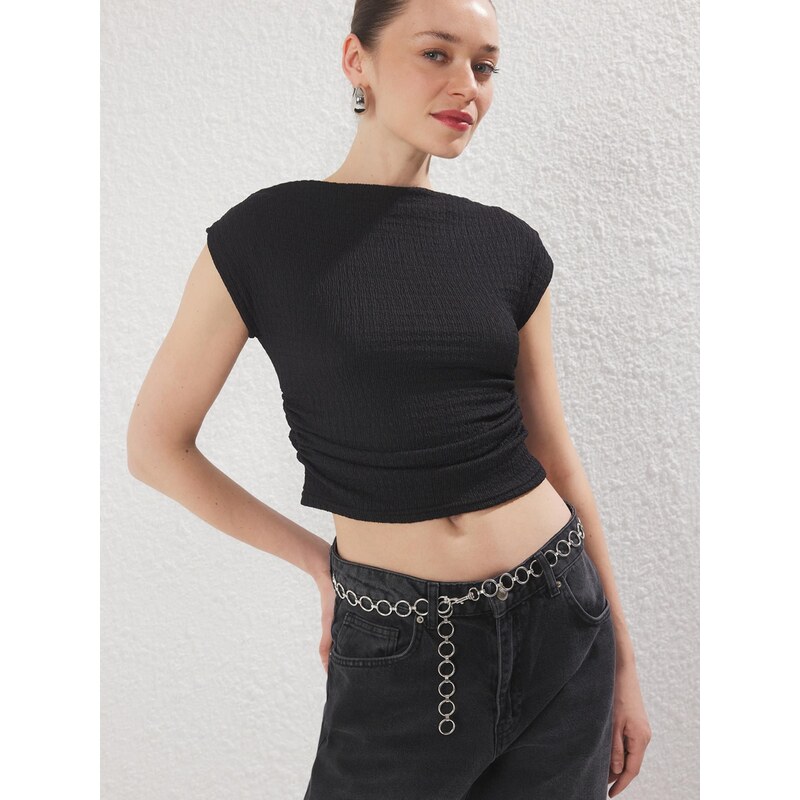 Trendyol Tričko čierna 68295782