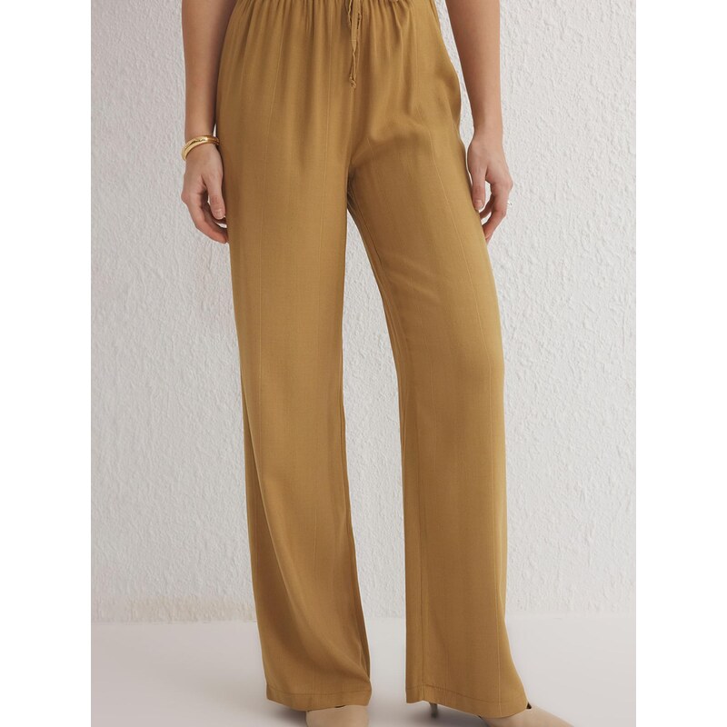 Trendyol Nohavice farba ťavej srsti 68299586