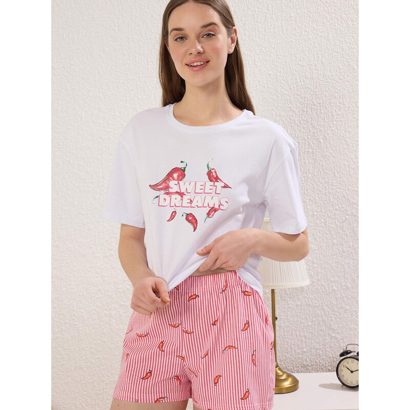 Trendyol Kraťasy zelená / tmavoružová / červená / biela 68299670