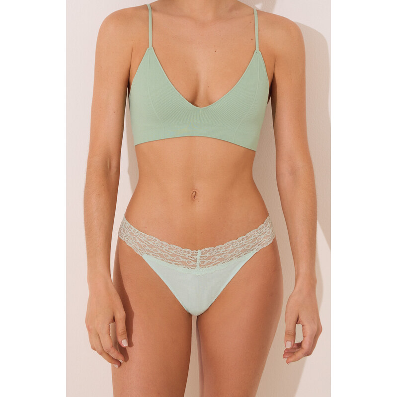 womensecret Zelené tangá nohavičky z rebrovaného materiálu 68523099