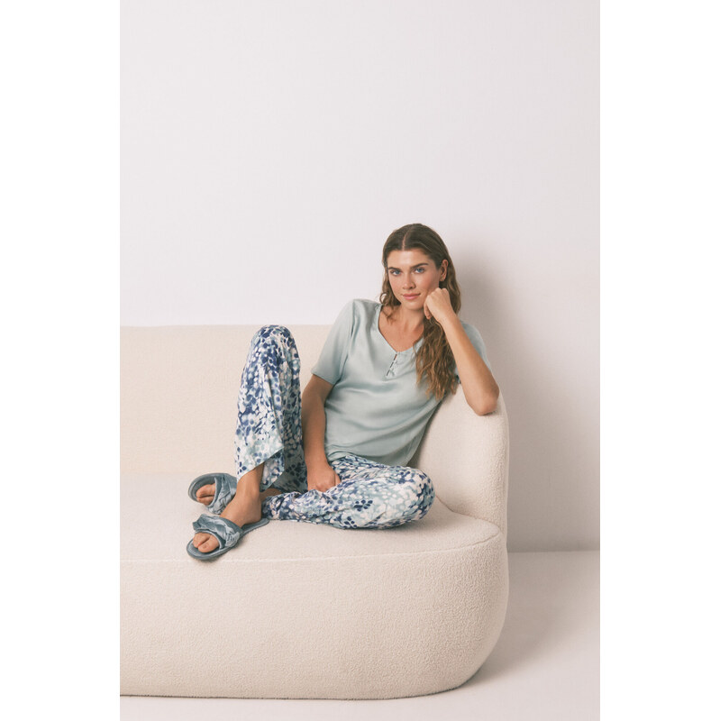 womensecret Zelené kvetinové pyžamo zo saténovej viskózy 68524331