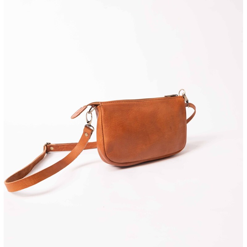 E-shop Kožená crossbody kabelka hnedá Asilah Berber