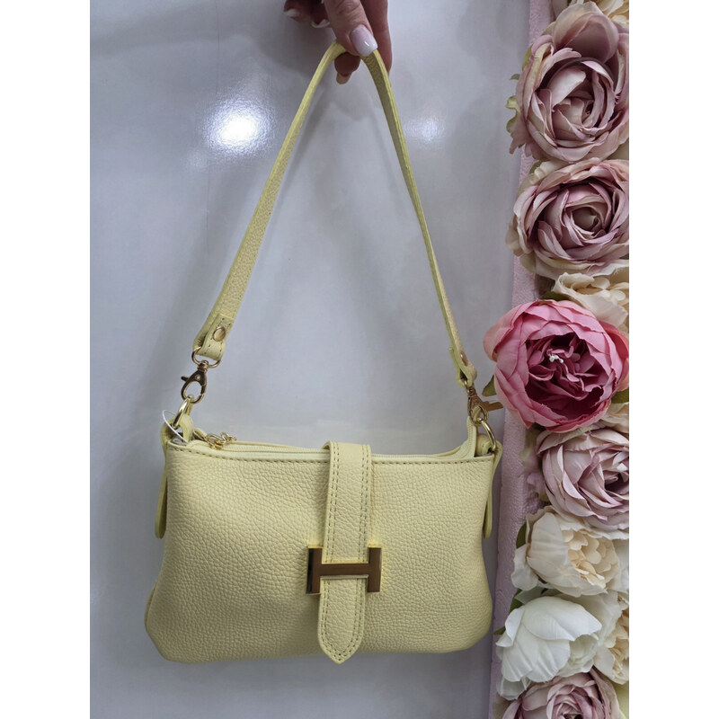 E-shop Katrins Fashion Žltá kožená crossbody kabelka Italy