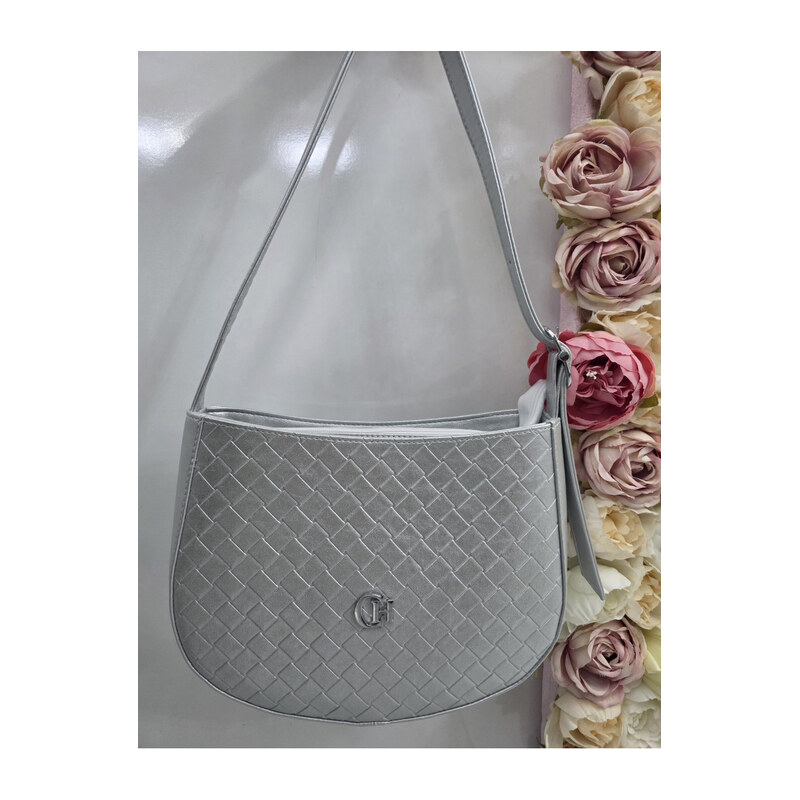 E-shop Katrins Fashion Strieborná kabelka na plece Chiara