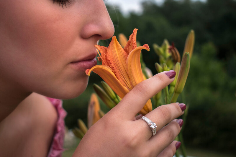 Olivie Strieborný zásnubný prsteň 2177