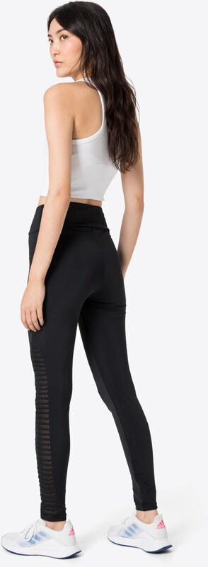 Urban Classics Legíny čierna