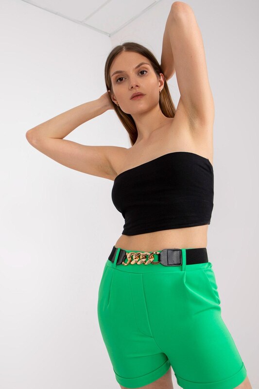 MladaModa Elegantná súprava šortiek a saka model 84106 zelená