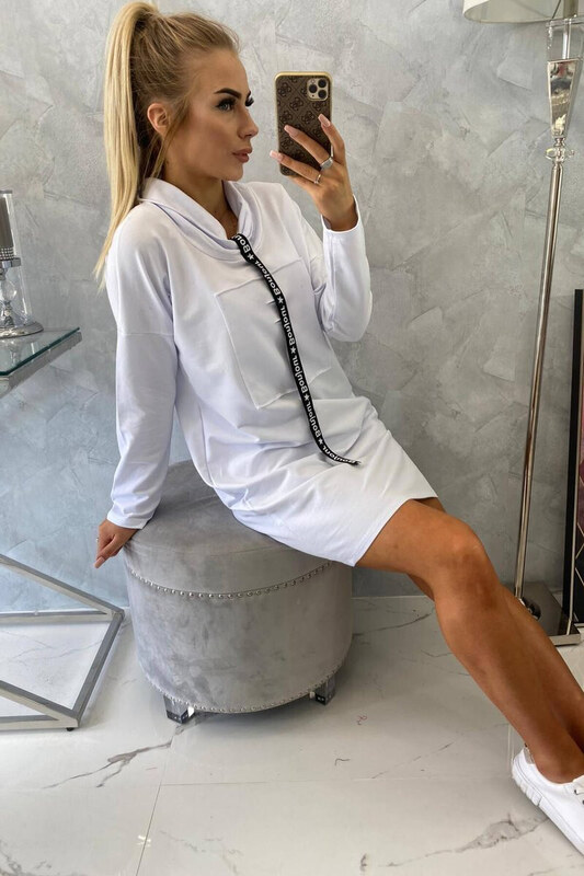 K-Fashion Šaty s kravatou bielej