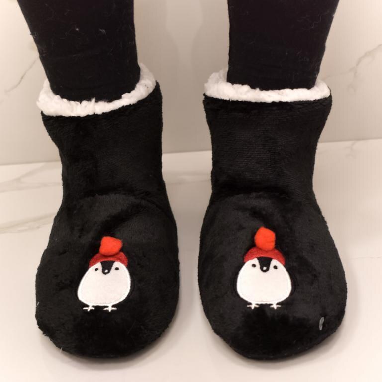 JOHN-C Detské čierne ponožkové kapce NATALE PINGUINO