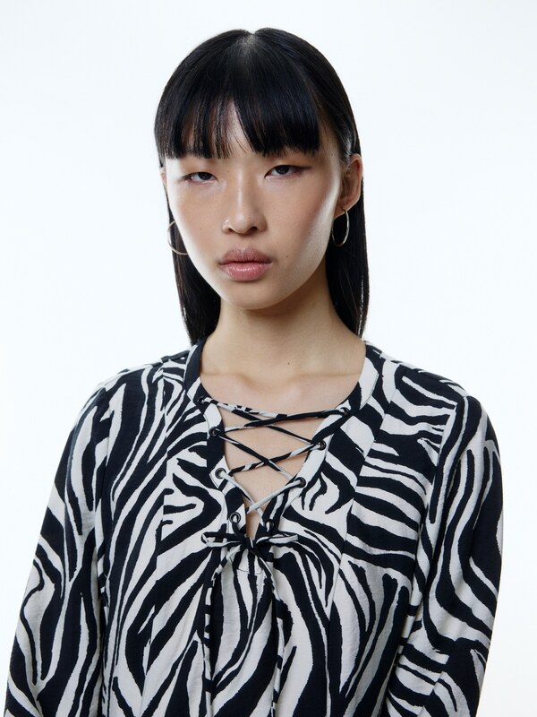 EDITED Šaty 'Prudence' béžová / čierna