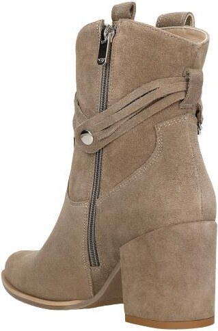 Wojas Béžové Dámske Členkové Topánky Na Podpätku S Ozdobou Okolo Zvršku
