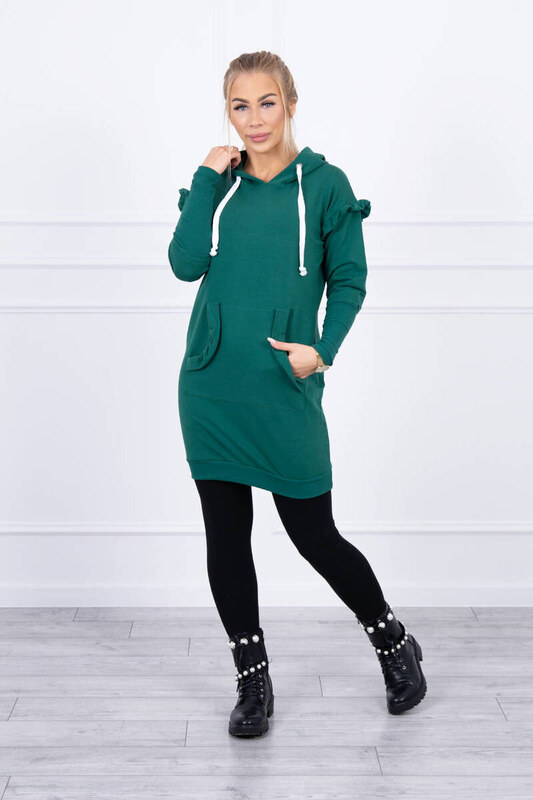 K-Fashion Šaty s ozdobnými volánikmi a kapucňou zelenej farby