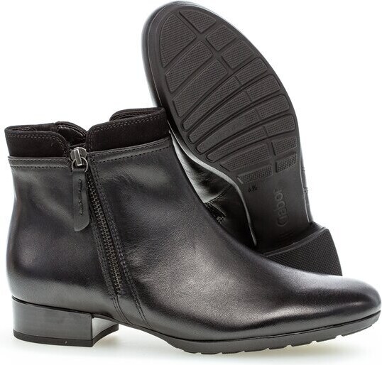 Kotníková obuv v širším zpracování Gabor 52.718.57 černá