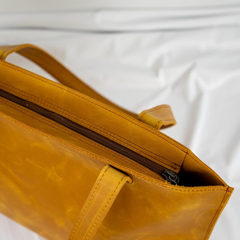 Ammyla Kožená kabelka Lea (crazy honey)