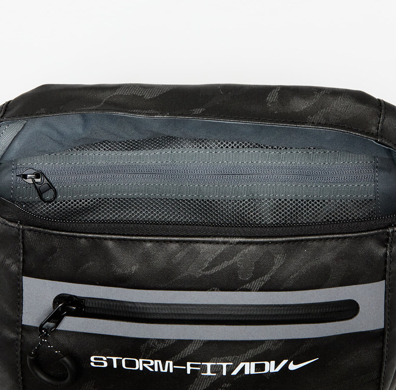 Ľadvinka Nike Elemental Pro Storm-FIT ADV Fanny Pack Black/ Black/ Reflect Silver Universal