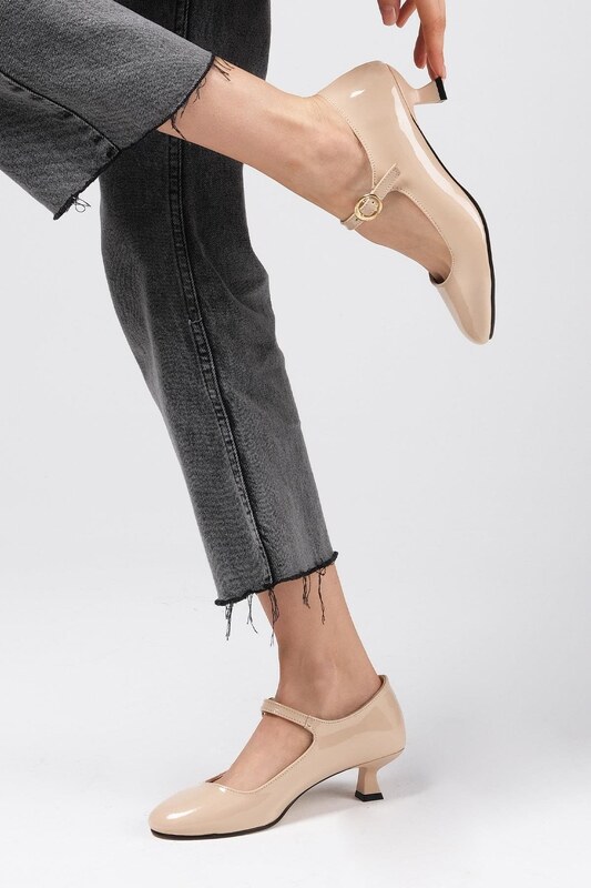 Mio Gusto Gabriela Nude Colored Patent Leather Women's Low Heeled Shoes