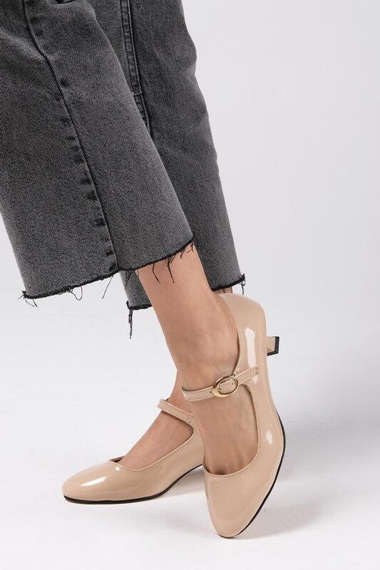 Mio Gusto Gabriela Nude Colored Patent Leather Women's Low Heeled Shoes