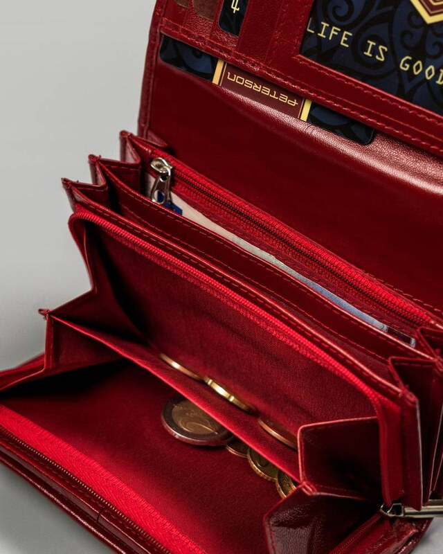 Peterson Bielo-červeno-tmavomodrá trojfarebná peňaženka Y152 [DH] PTN RD-22-GCL-Y