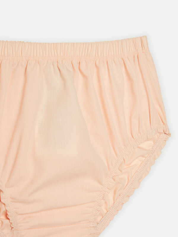 Každodenné šaty Guess