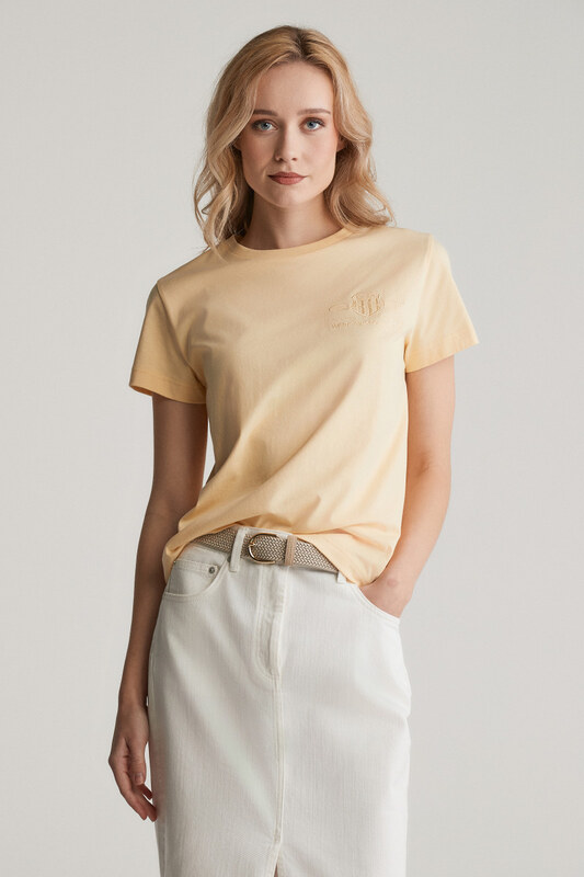 TRIČKO GANT REG TONAL SHIELD SS T-SHIRT DUSTY LIGHT YELLOW