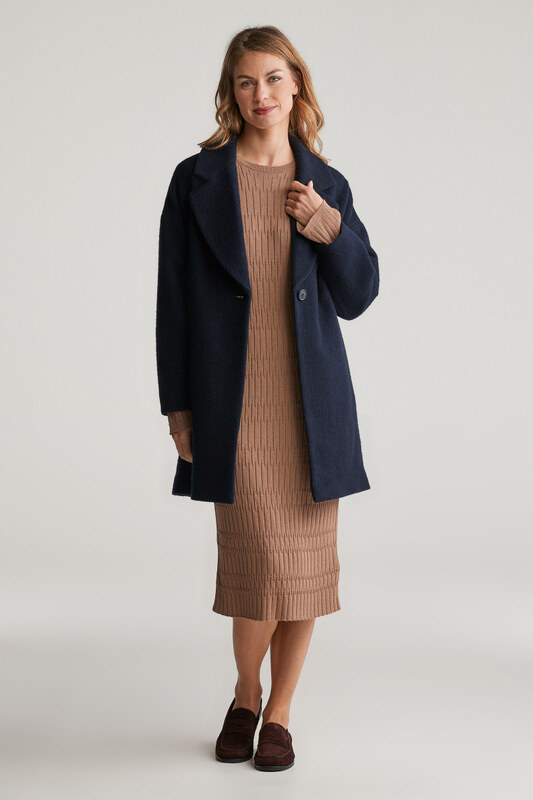 ŠATY GANT TEXTURED KNIT DRESS ROASTED WALNUT