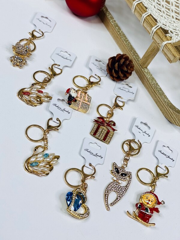 Webmoda Dámsky vianočný prívesok na kľúče SANTA - UNI