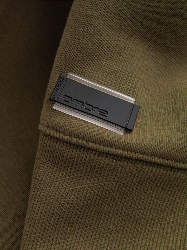 Ombre Clothing Základná bavlnená pánska mikina v olivovej farbe V2 om-ssbn-0159