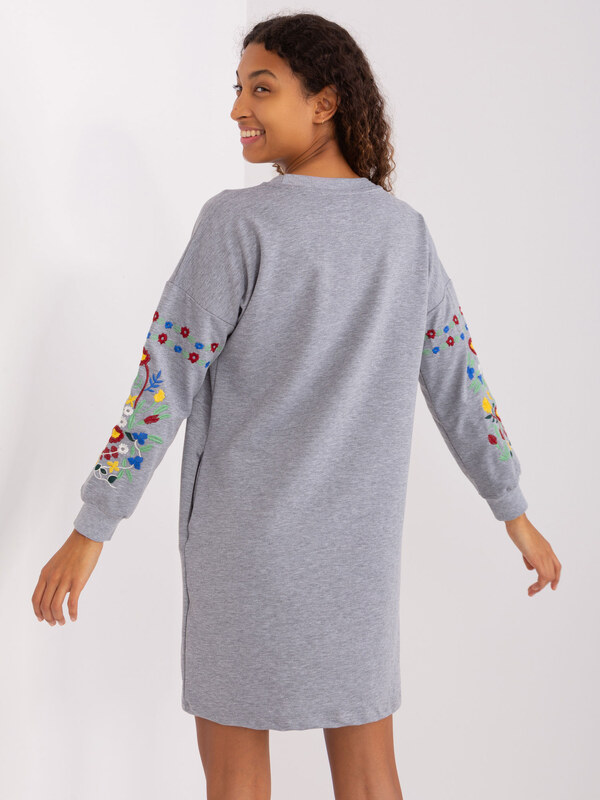 RUE PARIS Sivé mikinové šaty s vyšívaním RV-SK-8979.94P-grey