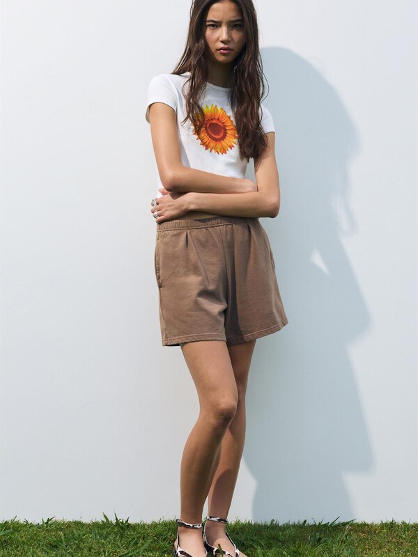 Pull&Bear Plisované nohavice 'PACIFIC' mokka