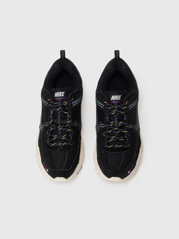 Nike Sportswear Tenisky 'VOMERO' čierna