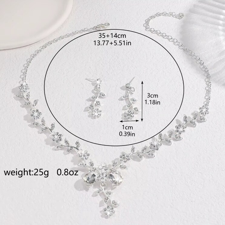 B-TOP Elegantná 2dielna súprava náušníc a náhrdelníka s kryštálovými kvetmi