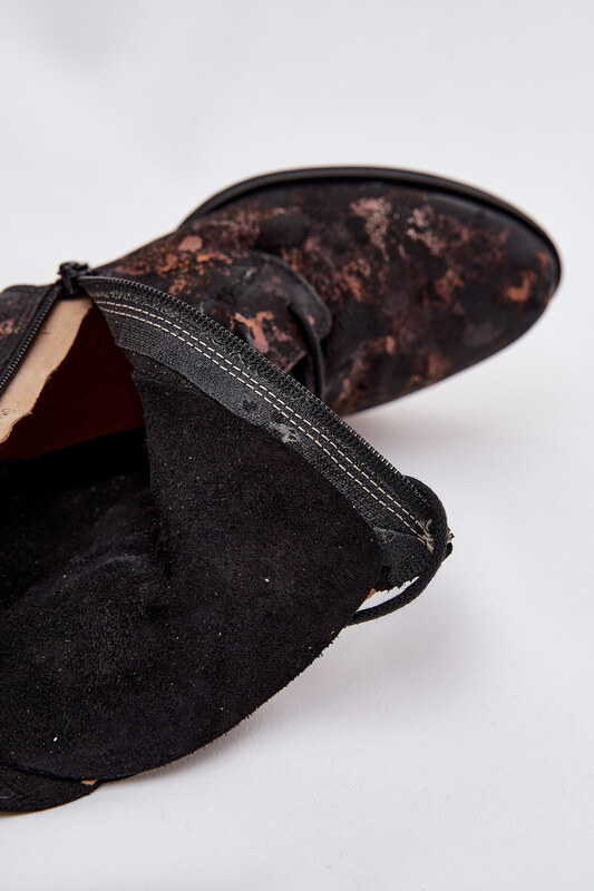 Semišové Vzorované Členkové Topánky Na Ploché Podrážke Maciejka