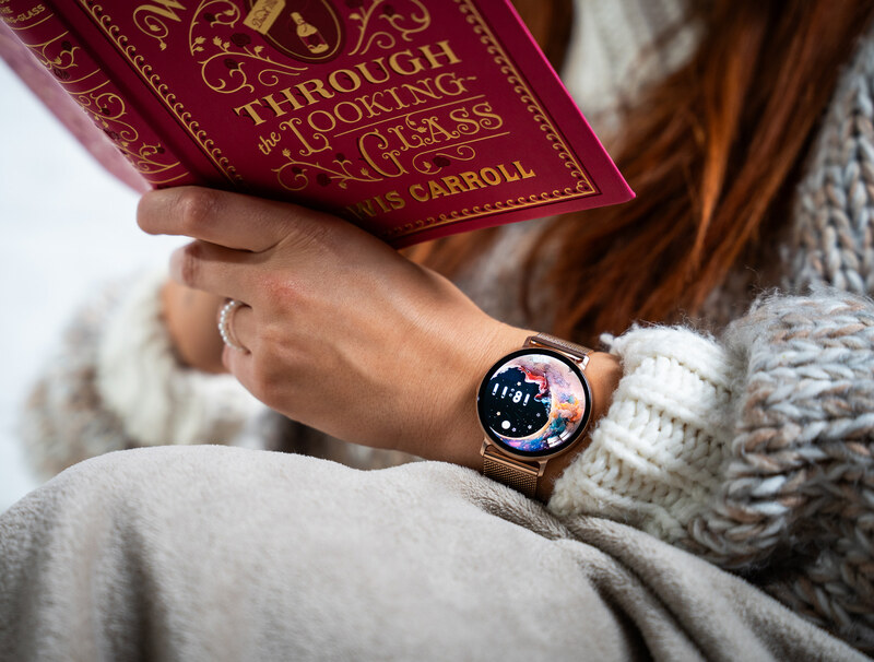 Madvell Elori púdrová zlatá s kovovým remienkom Zira