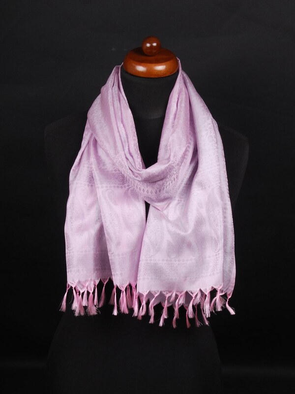 Pranita Hodvábny šál z Váránasí svetloružovo-svetlošedý